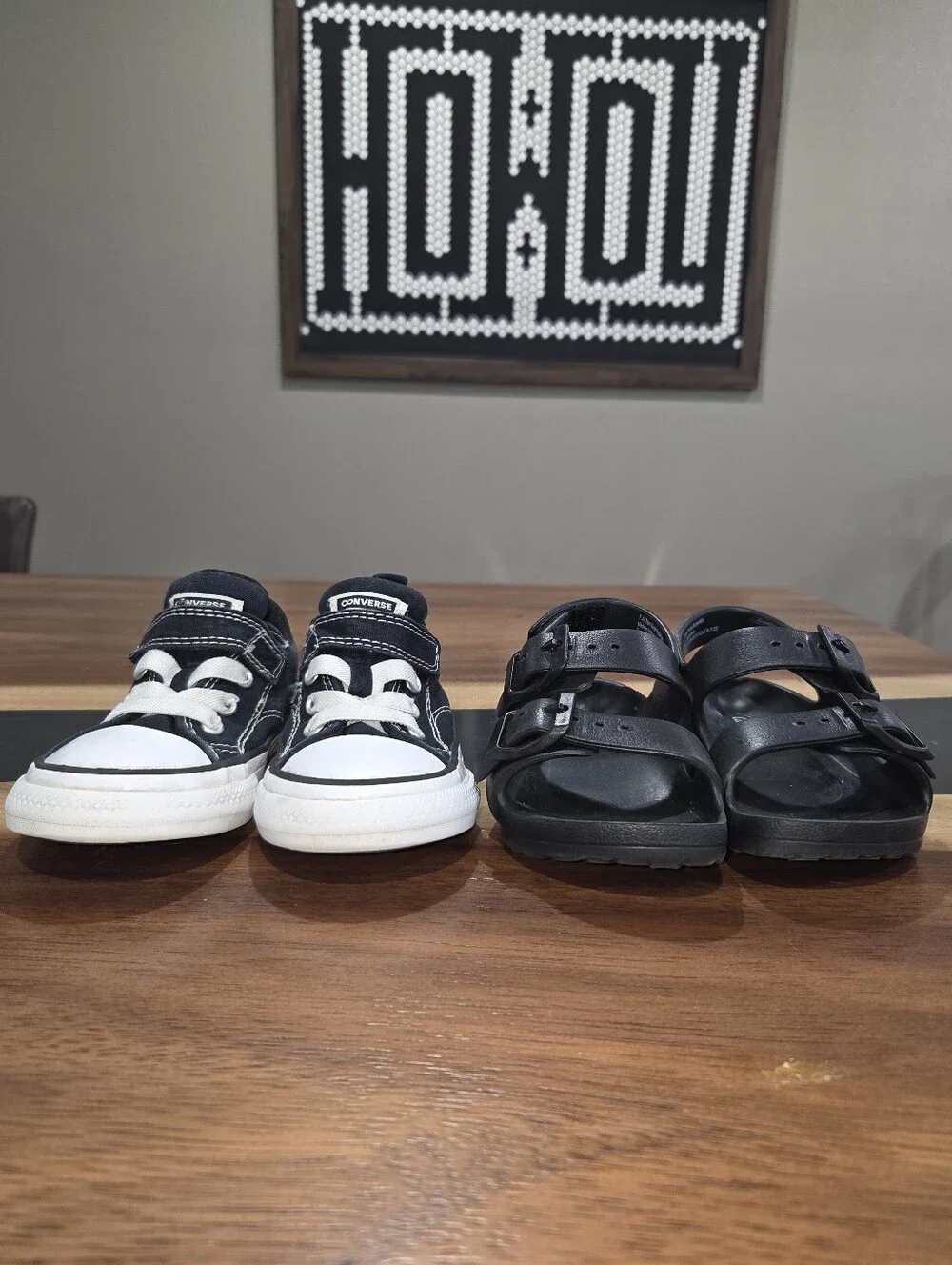 Toddler Size 7c Classic Black Converse & Cat&Jack Sandals